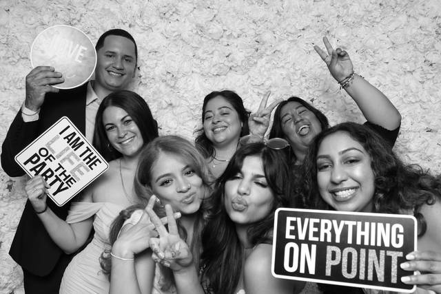 Click and Joy Photo Booth