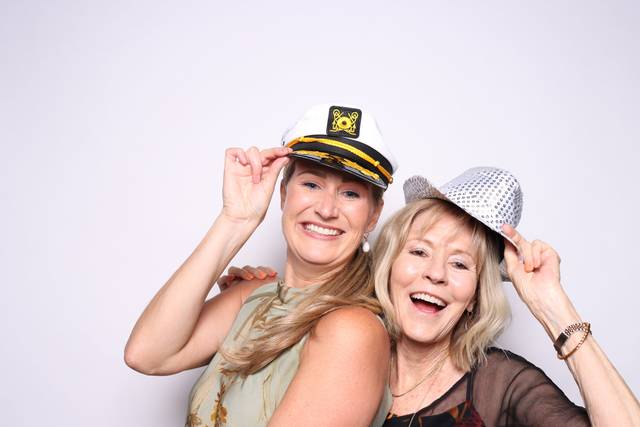Click and Joy Photo Booth