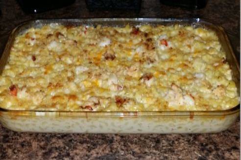 Lobster Macaroni with Thee Cheeses