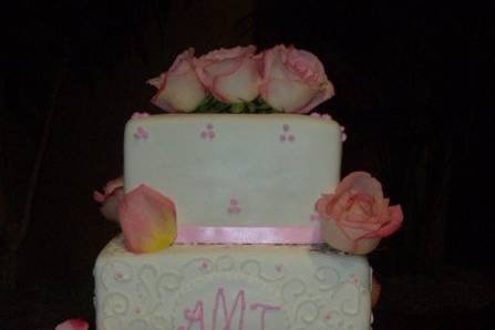 Custom Letter Cakes – Cakes by Claire