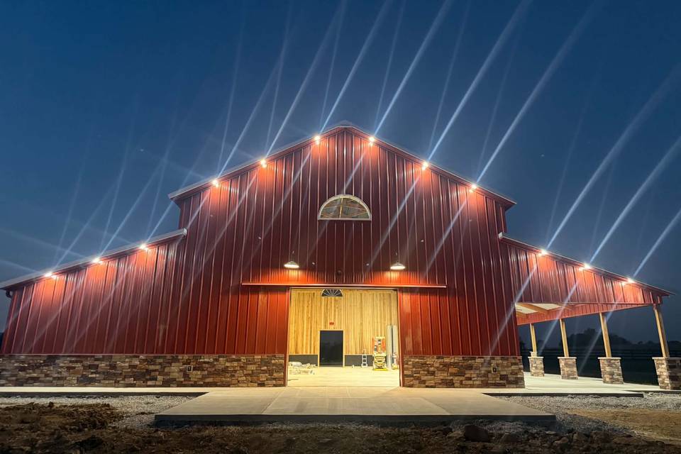 Weddings at Malin’s Red Barn