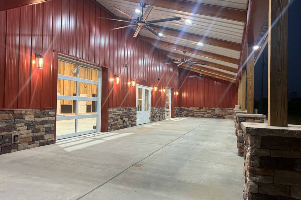 Weddings at Malin’s Red Barn
