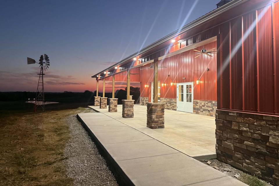 Weddings at Malin’s Red Barn