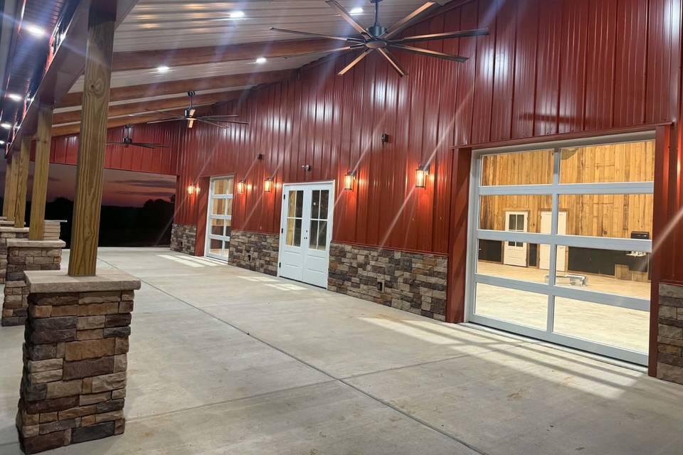 Weddings at Malin’s Red Barn