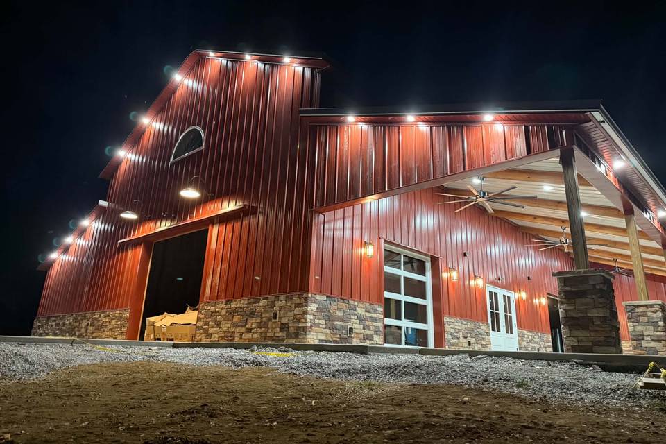 Weddings at Malin’s Red Barn