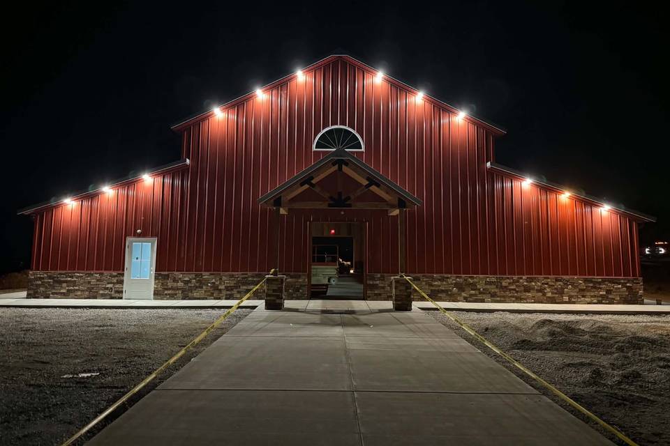 Weddings at Malin’s Red Barn
