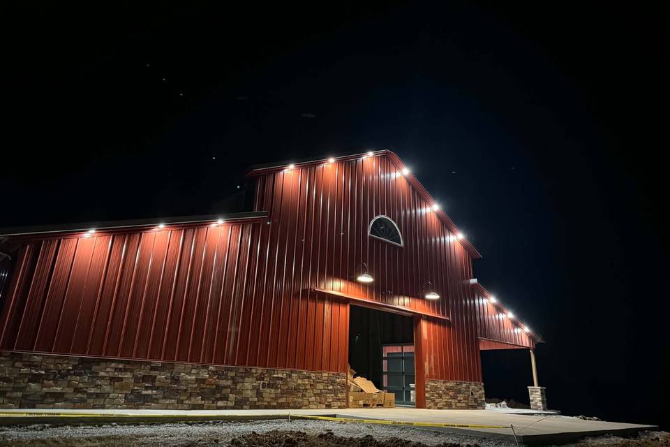 Weddings at Malin’s Red Barn