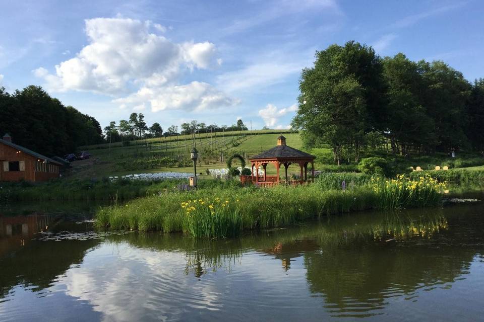 Catskill Weddings at Natural Gardens