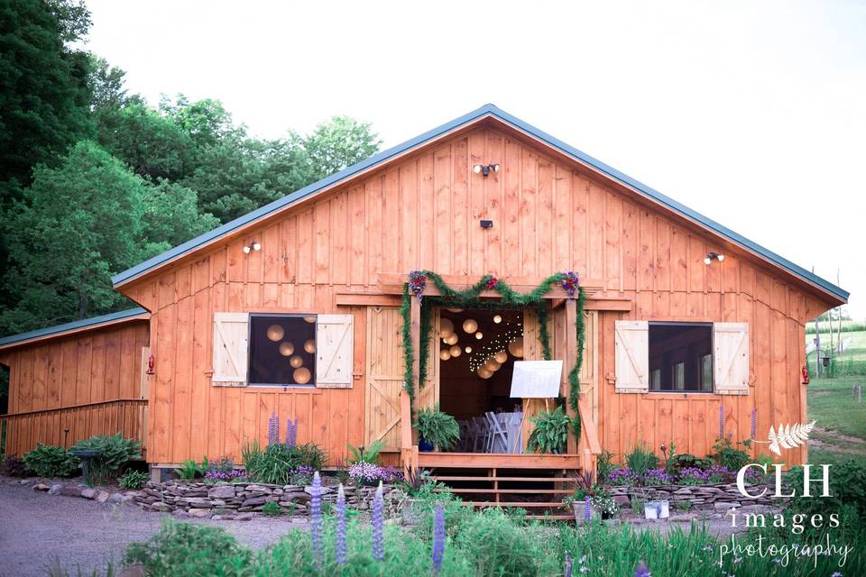 Catskill Weddings at Natural Gardens