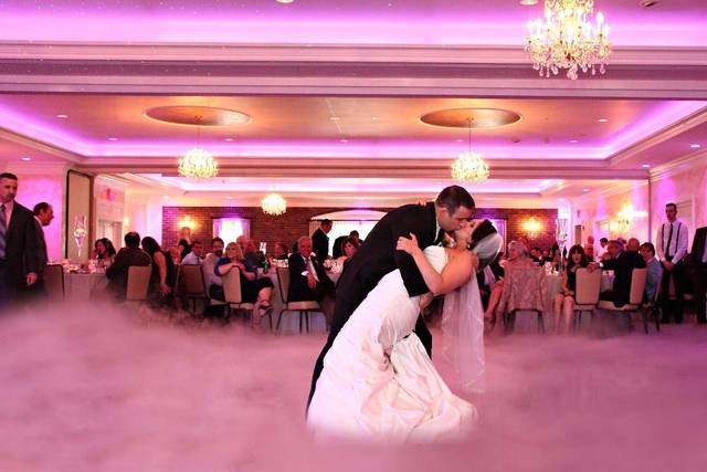 Couple's kiss