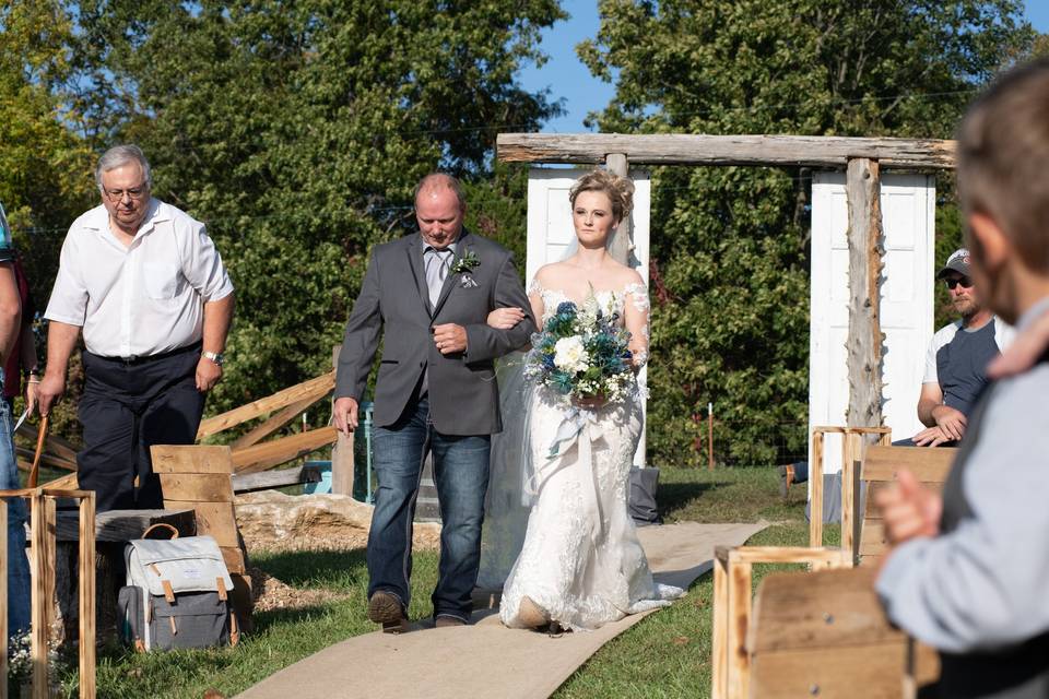 Pilot Grove, MO wedding