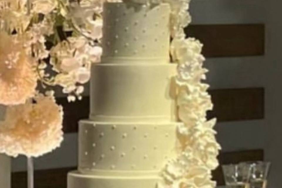 Weeding Cake