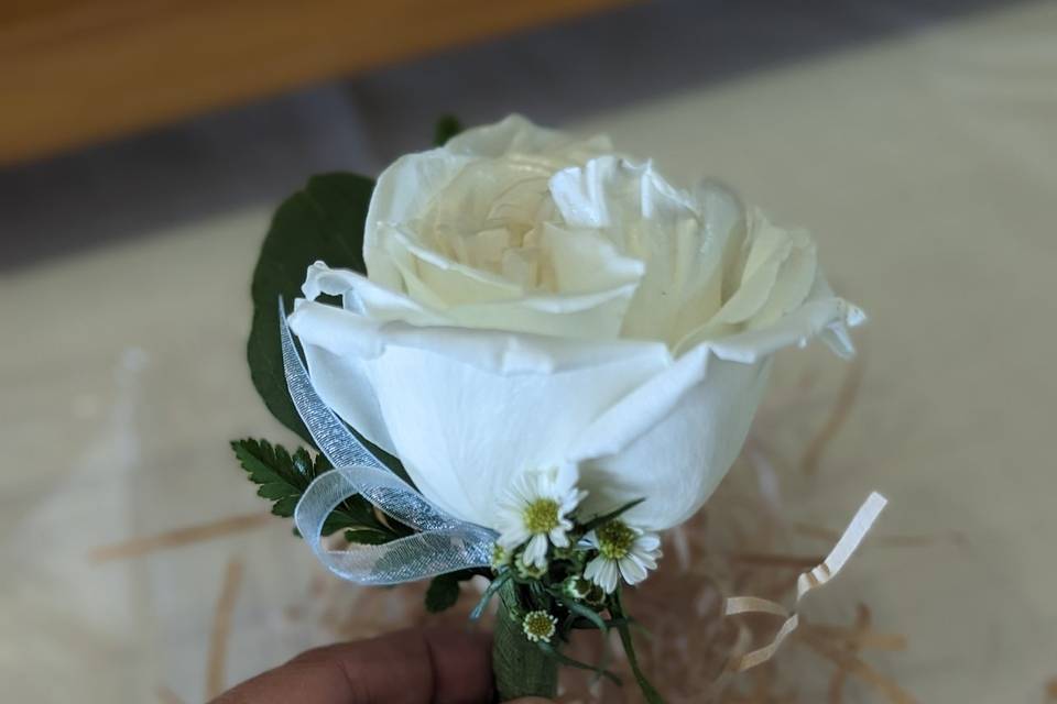 Wrist corsage