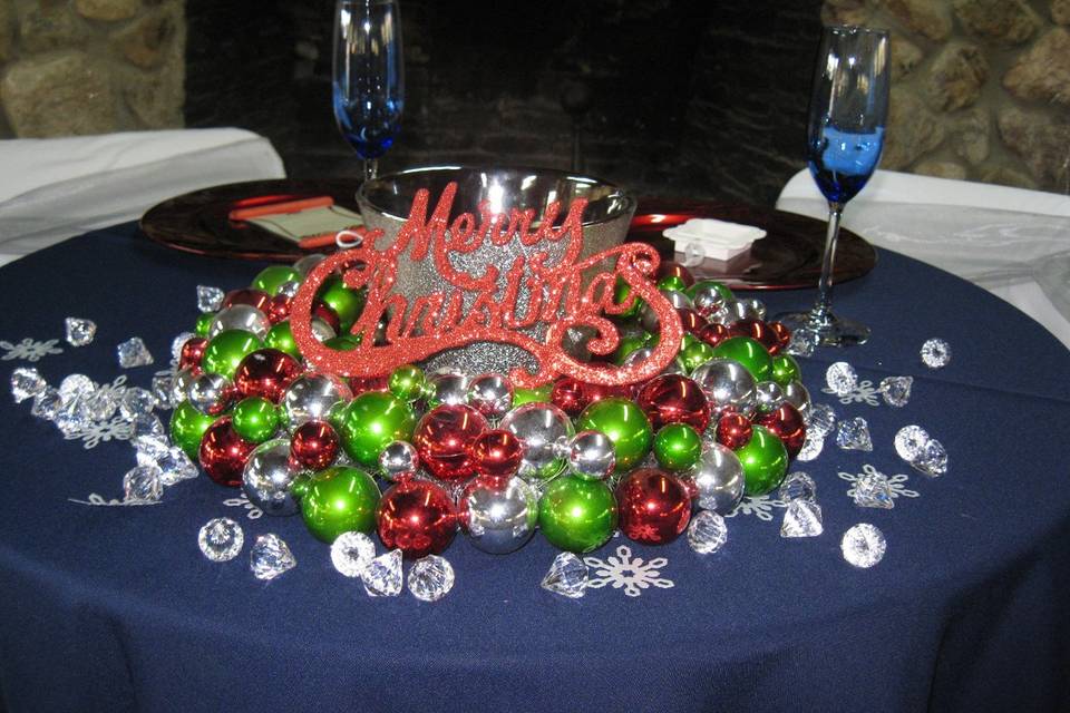 Holiday Wedding Head Table - December, 2011
