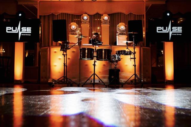 DJ station