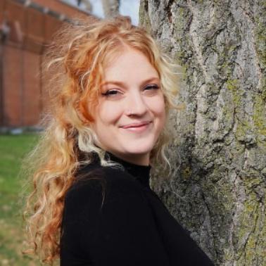 Julia Holzschuh