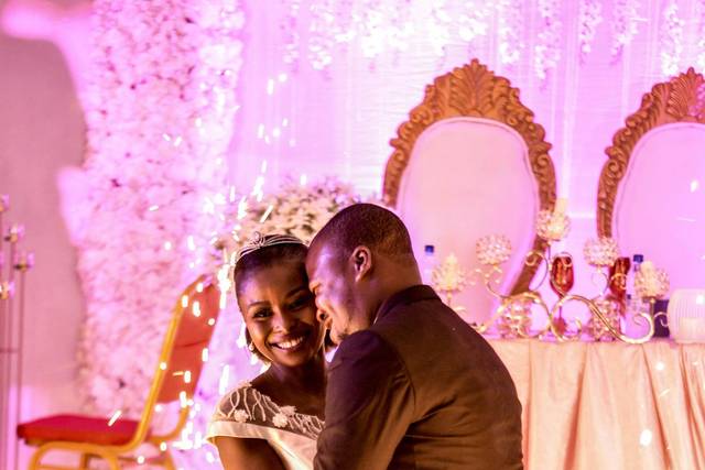 Happy Couples Are Priority