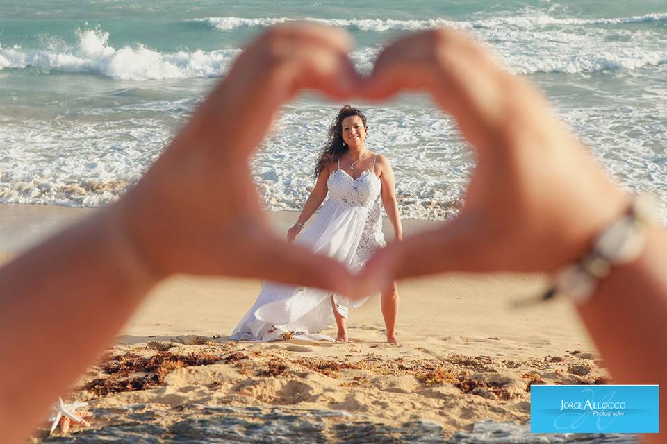 Trash the dress photo session at Excellence Hotel Punta Cana