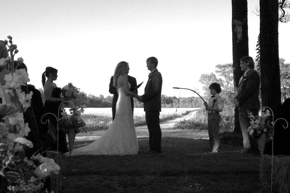 So lucky to get married infront of a cotton field in peak season!!