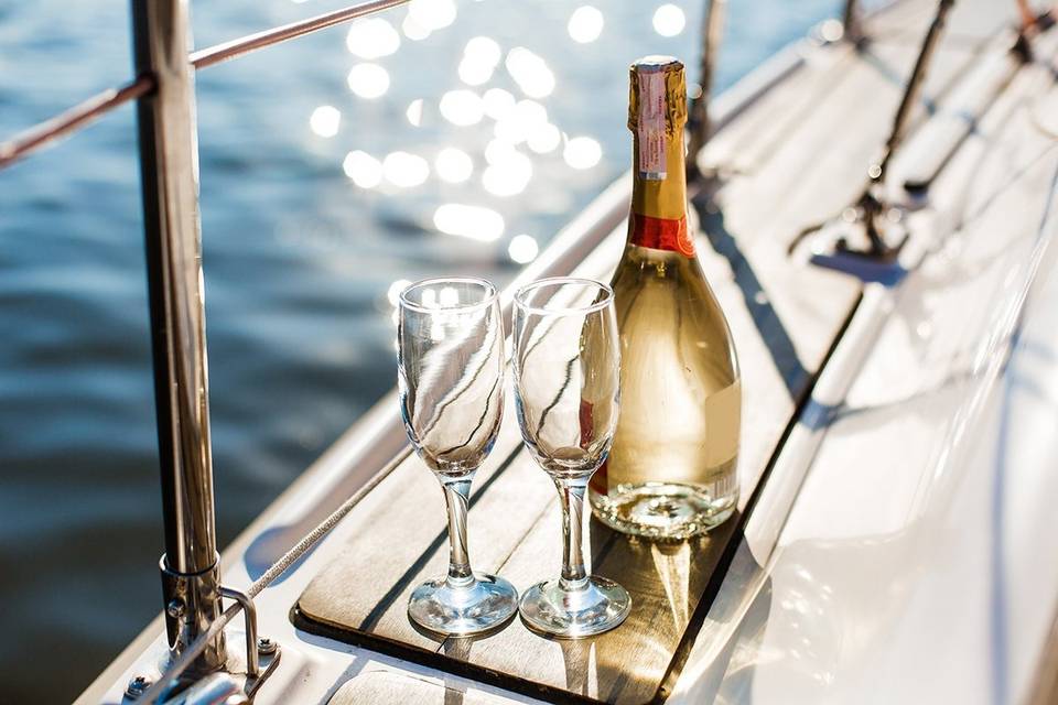 Riverhouse Cruises