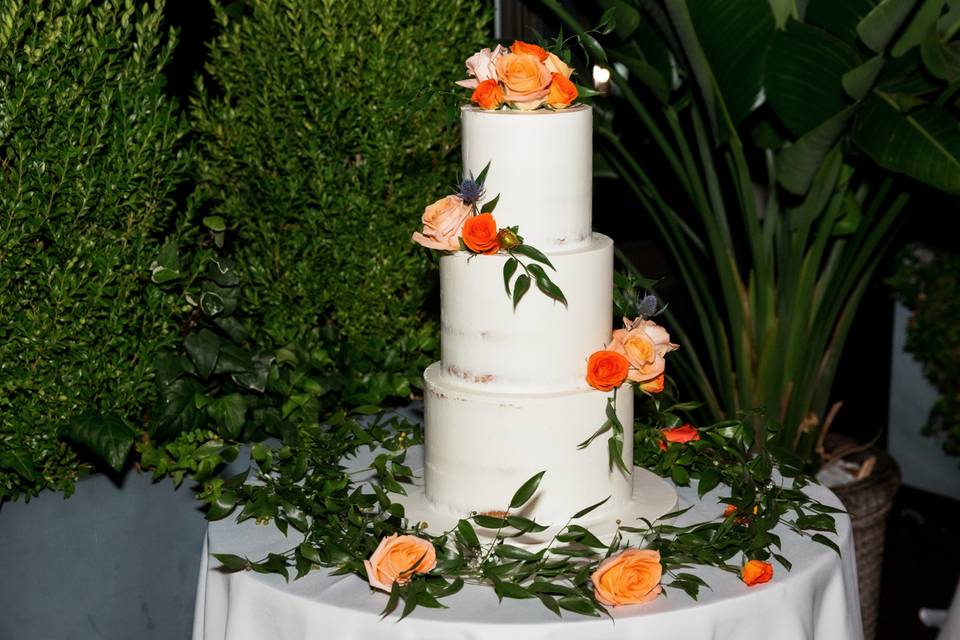 Semi-naked wedding cake