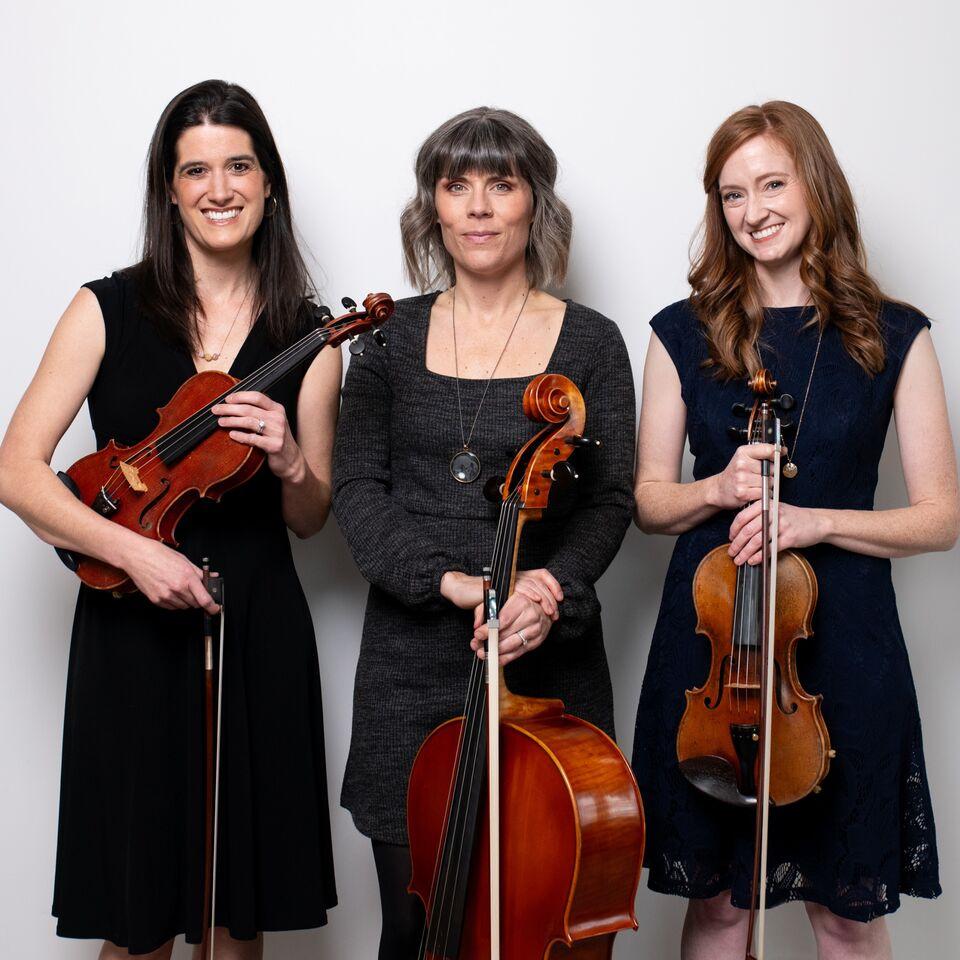 The Corwin Trio: Veronica, Melissa and Cara