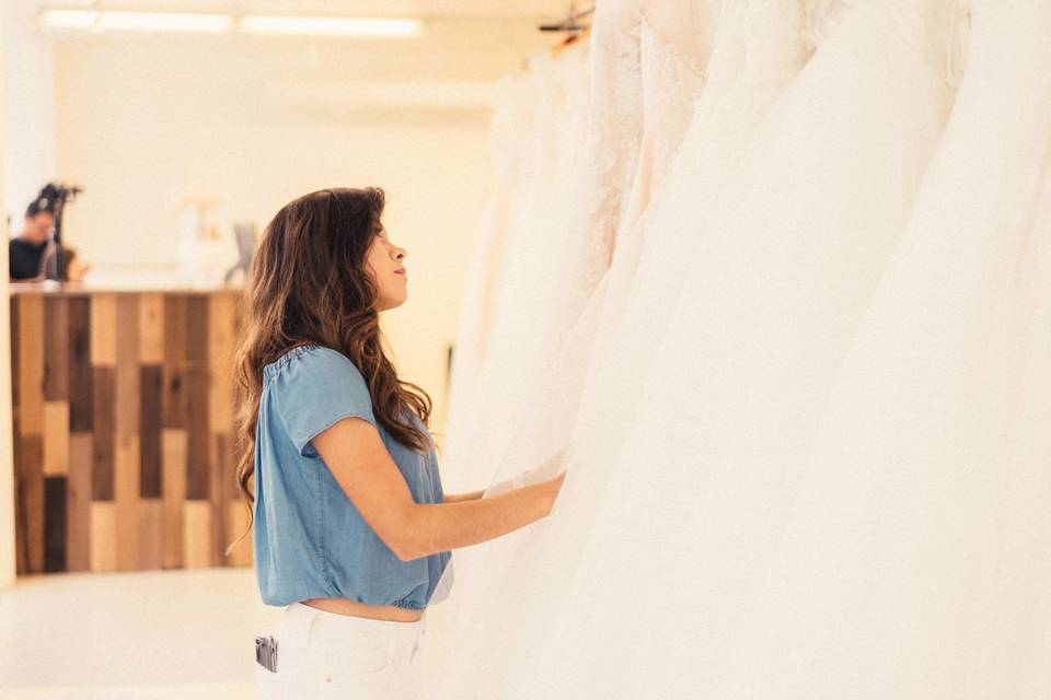 Find Your Dream Dress at CocoMelody Los Angeles Bridal Boutique Showroom located in DTLA's Fashion District.