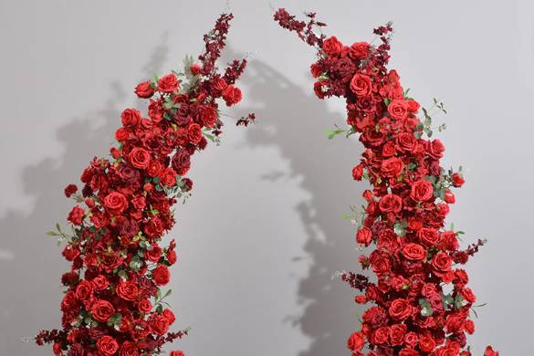 Red rose Ceremony Decor