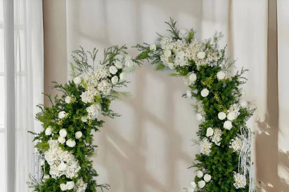 Ivory Ceremony Decor