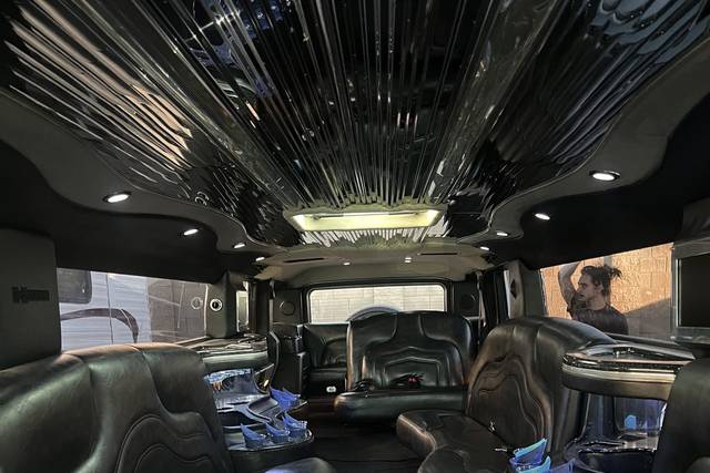 hummer interior.jpg