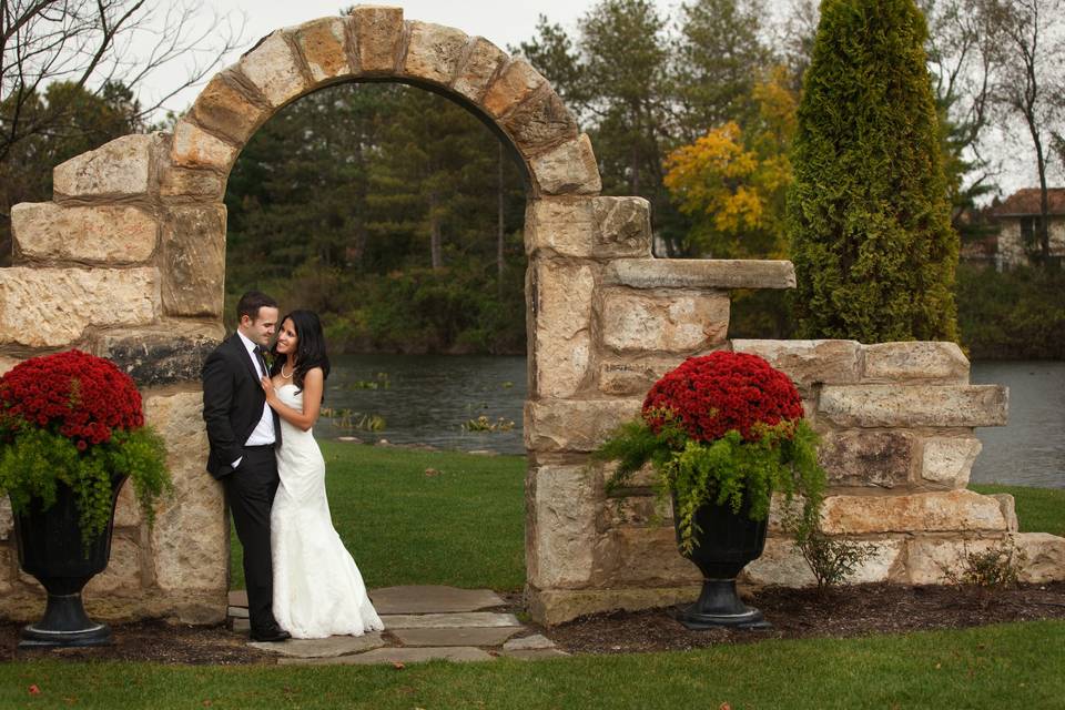 Lakeside Arch at Gervasi