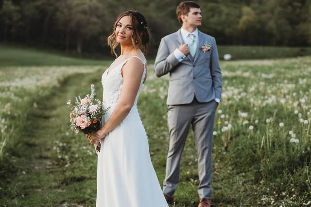 Vibrant Wedding Photography
