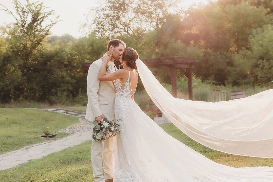 Vibrant Wedding Photography