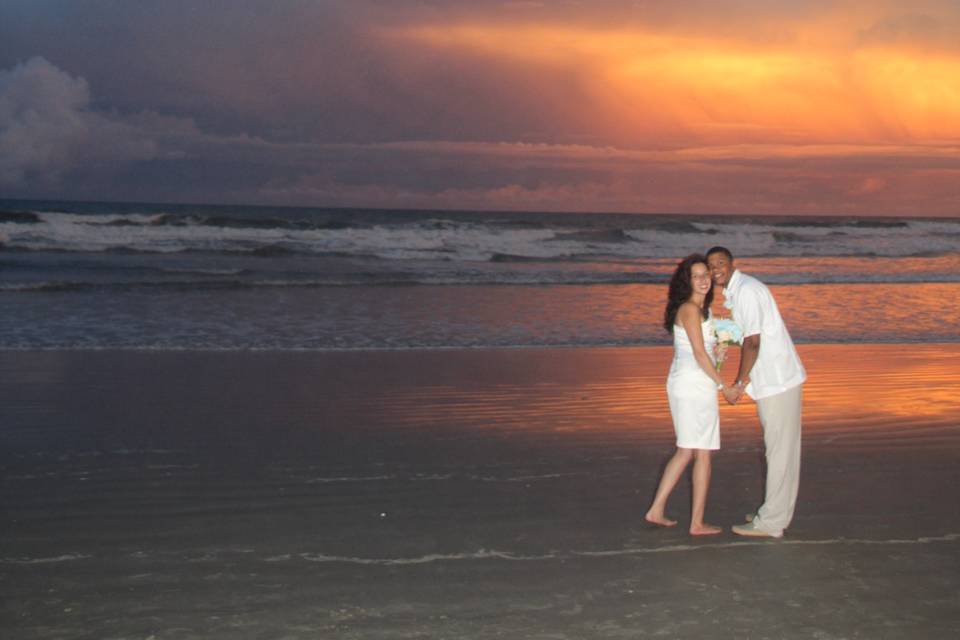 Www.CocoaBeachWeddings.com                        Romantic beach weddings.  Photography by Sherri Salisbury.