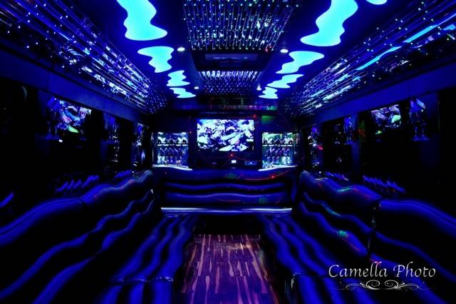 EL30 White Limo Party Bus •	Seats up to 30 Passengers •	http://www.exceedlimo.com/EL30_White_Limo_Party_Bus