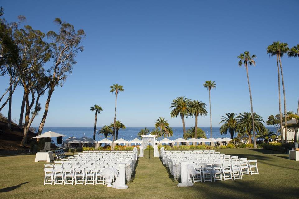 Outdoor wedding reception