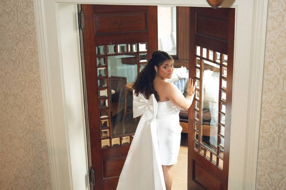 Bridal mini