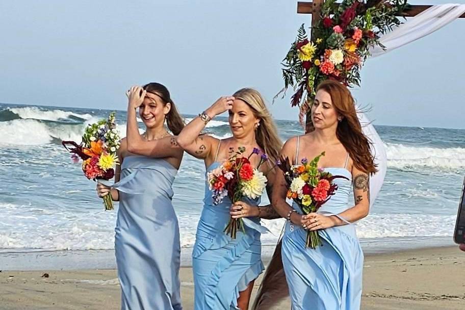 Beach wedding flowers
