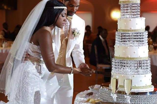 WEDDING Cake Decor and Knifes