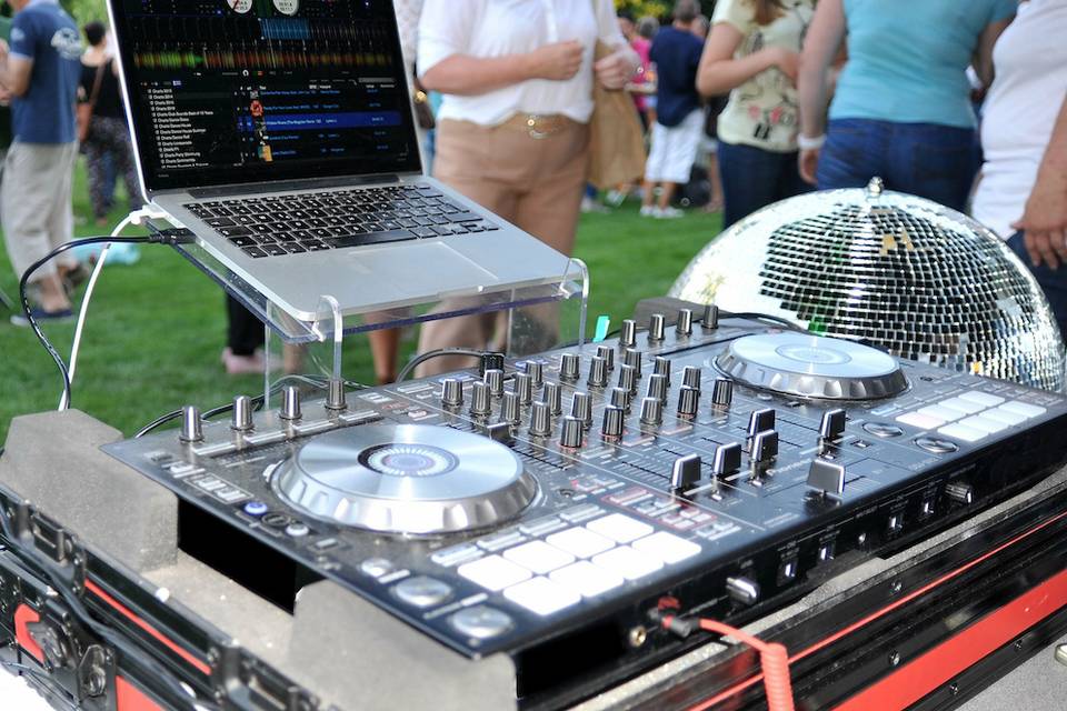 Outdoor Reception