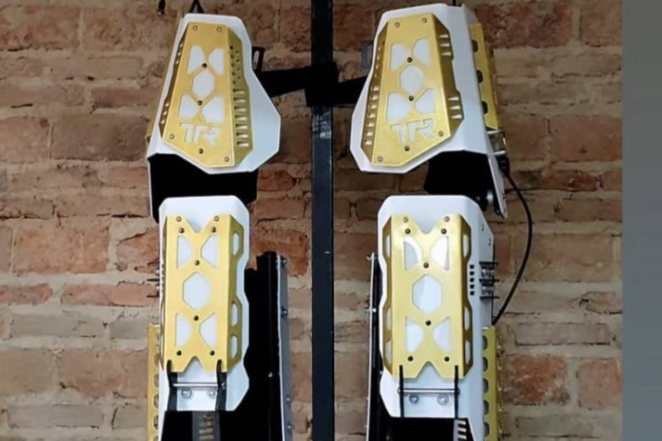 C&P robot entertainment