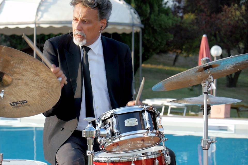 Beautiful Day - live band