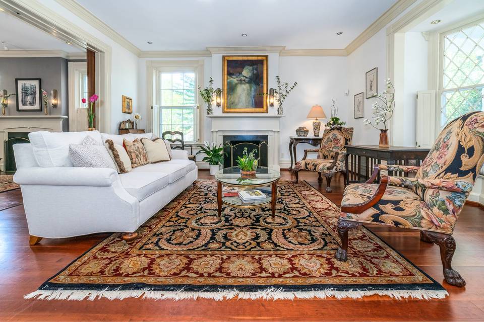 VRBO 601 S Main St Lex-20.jpg