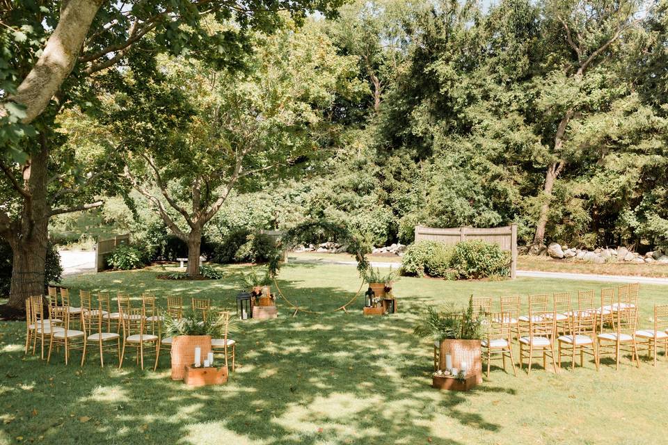 Micro-wedding chair