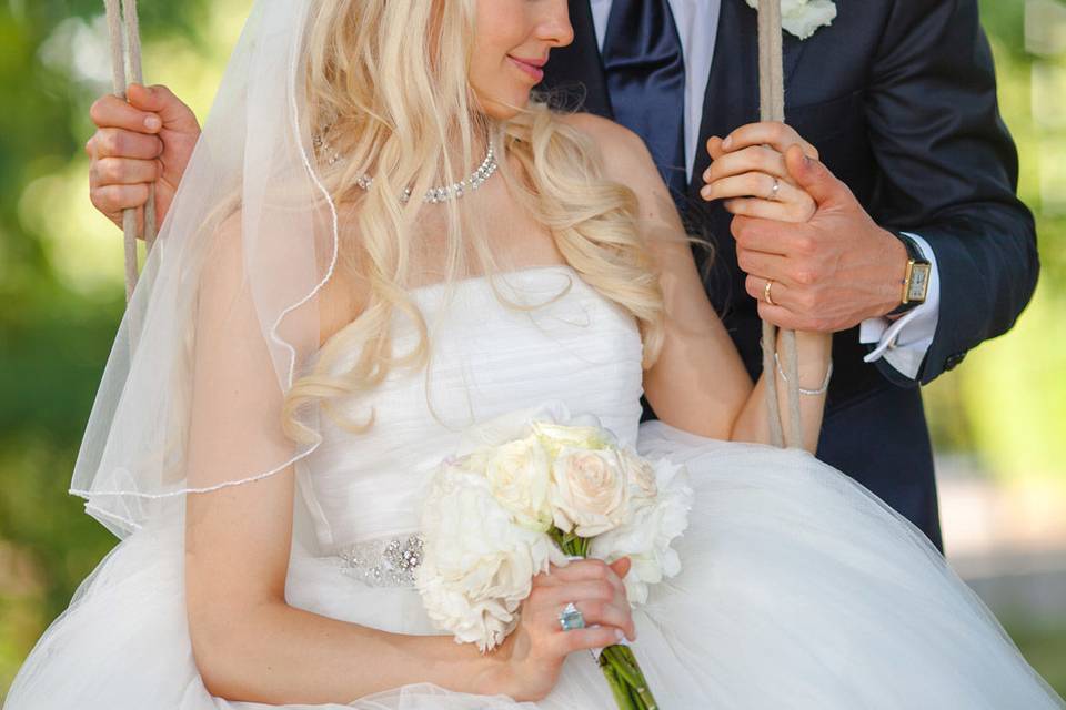 beautiful natural styled wedding photography from Prague