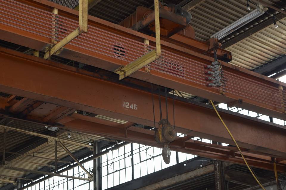 Usable Crane (holds 1 ton)