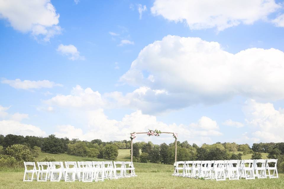 Scenic Courtyard Ceremonies