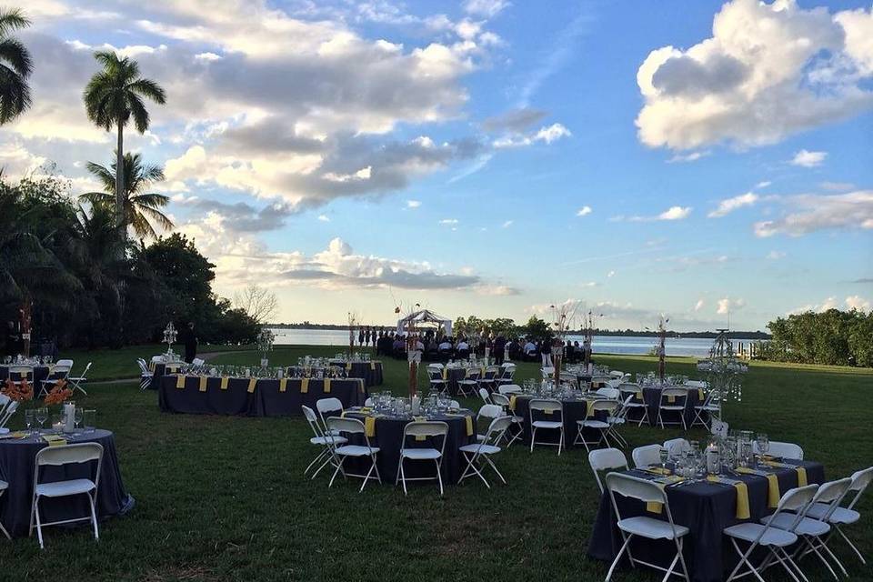Outdoor reception and ceremony