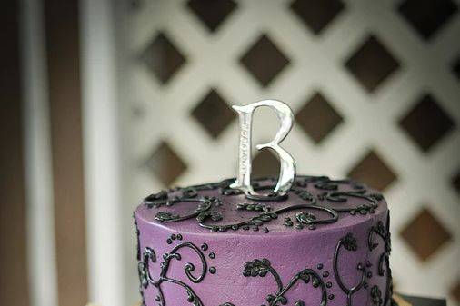 Wedding  cake and cupcakes