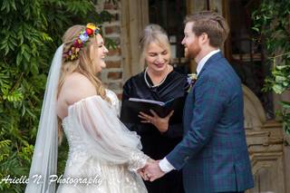 Bennett family wedding tradition continues at Magnolia Gardens